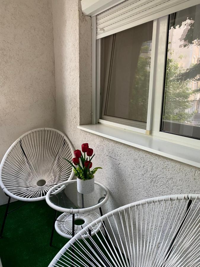 Sellada Apartament - Free Private Parking,Ac,Wi-Fi Карей Экстерьер фото